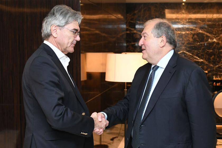 «Սիմենս»-ը կուսումնասիրի Հայաստանի հետ համգործակցության հնարավորությունները. նախագահ Սարգսյանն Աբու Դաբիում հանդիպել է ընկերության ղեկավարին