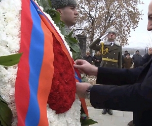 Pashinyan Visits Gyumri; Pays Tribute to 1988 Earthquake Victims