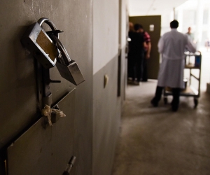 Մարդու իրավունքների պաշտպանի ներկայացուցիչները հերթական անգամ առանձնազրույց են ունեցել հացադուլ հայտարարած կալանավորված Վահե Մելոյանի հետ