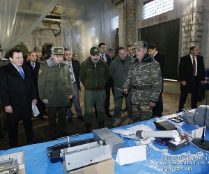 Премьер-министру представлены пополнившие ВС Армении ЗРК “Оса-АК”
