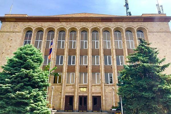Սահմանադրական դատարանի հորդորը իրավապահներին՝ Հրայր Թովմասյանի նկատմամբ գործողություններ կատարելիս խստիվ պահպանել սահմանադրական օրենքի պահանջները