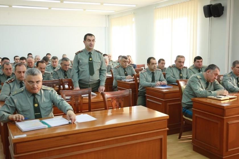 ԶՈՒ ԳՇ պետն անցկացրել է խորհրդակցություն