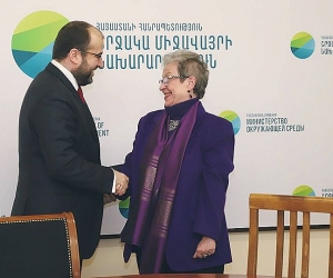 Armenian Environment Minister Meets with EU Officials