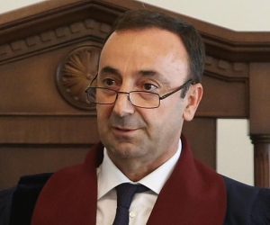 Armenia: Special Investigative Service Conducts Search of Constitutional Court President's Apartment