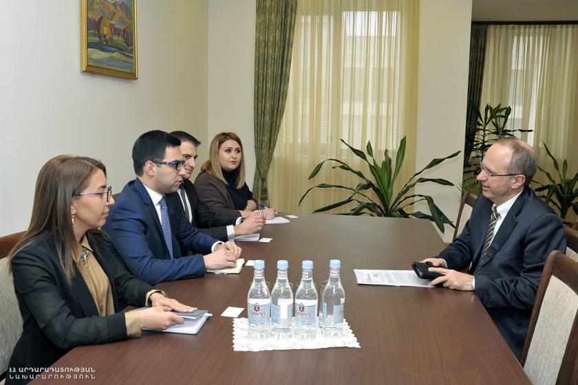 Amenian Justice Minister and Swiss Ambassador to Armenia Discuss Reforms