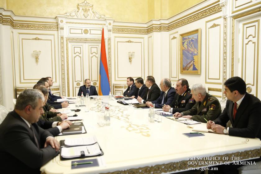 Pashinyan Promises to Prosecute Those Responsible for Army Deaths