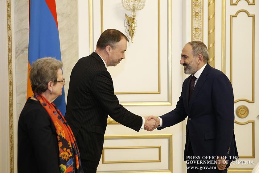 Премьер-министр принял специального представителя ЕС по вопросам Южного Кавказа и кризиса в Грузии