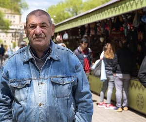 Գափոյին սպասելիս