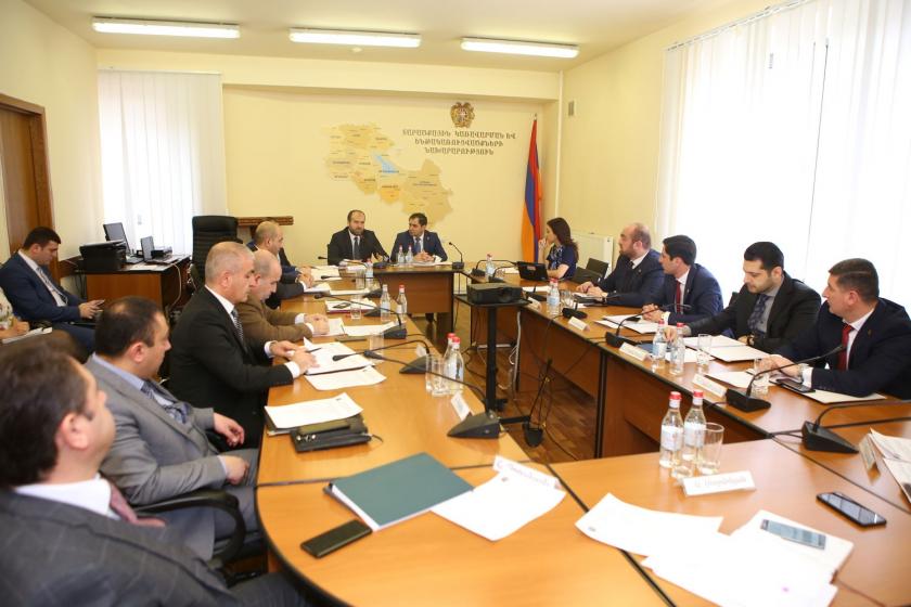 Սուրեն Պապիկյանը մարզպետների մասնակցությամբ խորհրդակցություն է անցկացրել