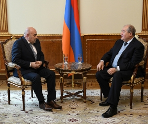Արմեն Սարգսյանը հանդիպել է Հեռուստատեսության և ռադիոյի հանձնաժողովի նախագահ Տիգրան Հակոբյանին