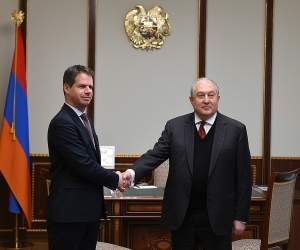 Armenian President and French Ambassador Discuss Coronavirus Outbreak