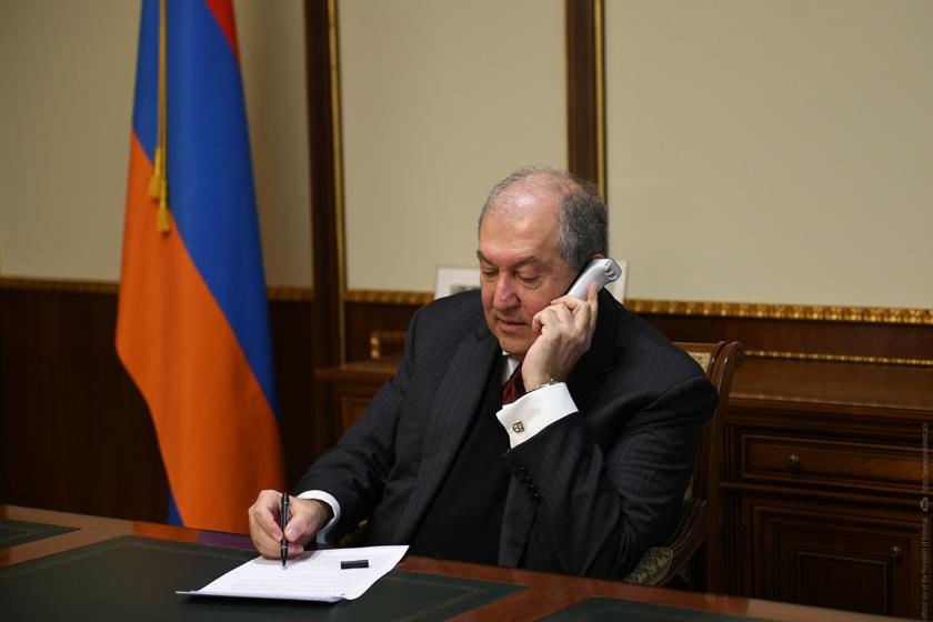 Արմեն Սարգսյանը հեռախոսազրույց է ունեցել ԱՀԿ գլխավոր տնօրենի հետ՝ կորոնավիրուսի կանխարգելման վերաբերյալ