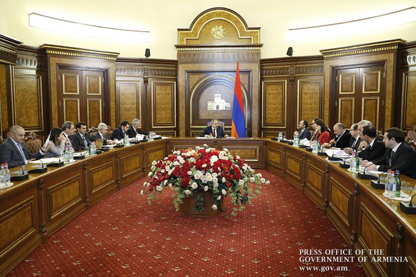 Обобщена программа мероприятий по поддержке сельского хозяйства, обсуждены направления социальной помощи
