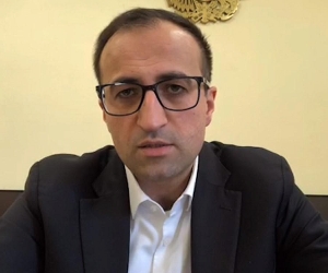 Նախարարը՝ ծայրահեղ ծանր վիճակում գտնվող անձանց, շնչառական սարքերի, վարակված բուժաշխատողների, կորոնավիրուսի համար առաձնանցված հիվանդանոցների մասին