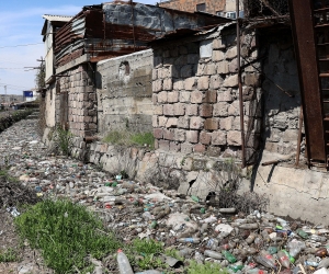 Օրեր առաջ մաքրված ջրանցքն աղբանոցի է վերածվել (Տեսանյութ)