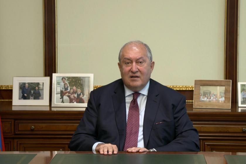 Նախագահը մի շարք օրենքներ է ստորագրել