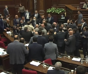 Парламентские фракции об инциденте в НС