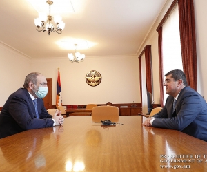Armenia Prime Minister and New Artsakh President Meet in Stepanakert