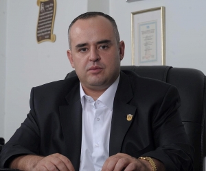 Փաստաբան Տիգրան Աթանեսյանը դիմել է պահնորդական ծառայությանը՝ իր տանը շուրջօրյա պահպանություն իրականացնելու խնդրանքով