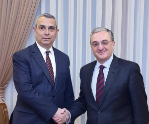 Նախարար Զոհրաբ Մնացականյանը շնորհավորել է Մասիս Մայիլյանին՝ Արցախի ԱԳՆ ղեկավարի պաշտոնում վերանշանակվելու կապակցությամբ