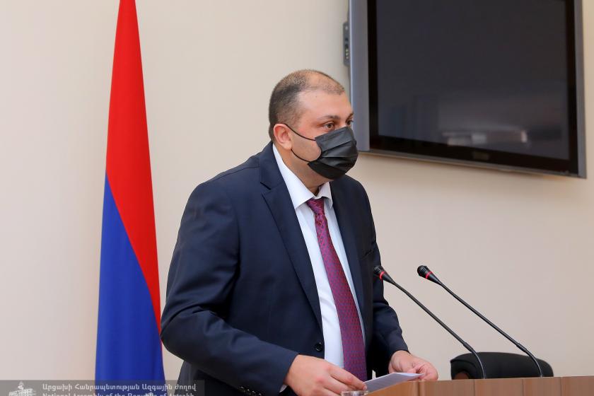 Արցախի ԱԺ խմբակցությունները հանդիպել են գլխավոր դատախազի թեկնածուին