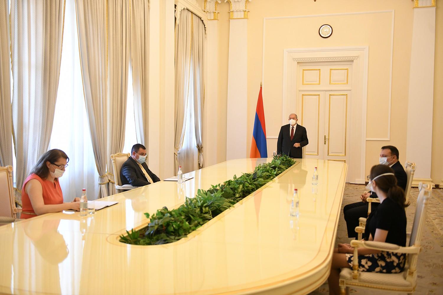 Armenia: Provincial Judges Take Oath of Office
