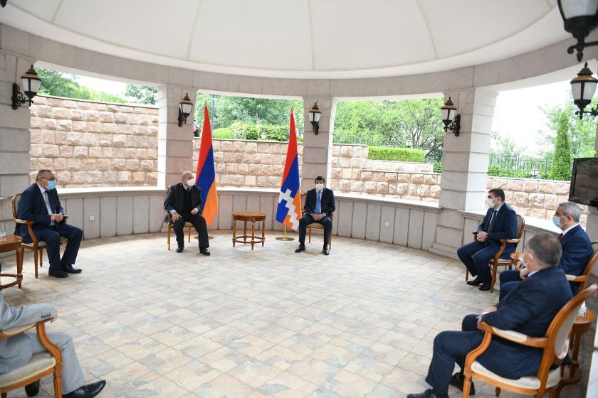 Presidents of Armenia and Artsakh Meet in Stepanakert