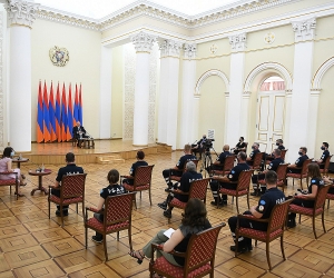 Armenian President Hosts Visiting German Medical Workers