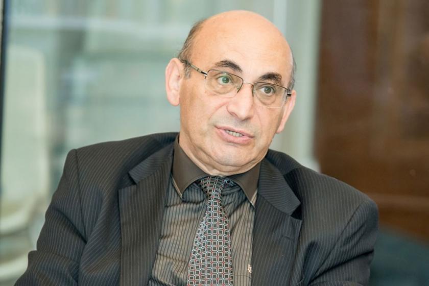 “Линия фронта отныне стала шире и охватывает также и границы Армении и Азербайджана“
