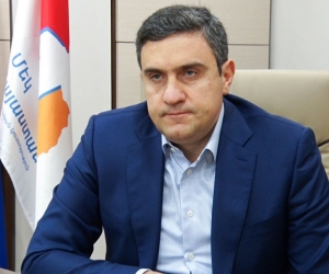 Արթուր Ղազինյանը պարետի որոշումը՝ բաց տարածքներում պարտադիր դիմակ կրելու մասով, անվավեր ճանաչելու պահանջ է ներկայացրել վարչական դատարան
