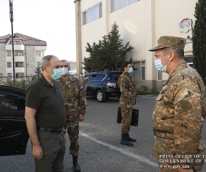 Под председательством Никола Пашиняна и Араика Арутюняна в штабе АО состоялось совещание