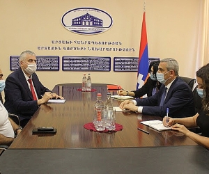 Artsakh Foreign Minister and Coordinator of the “Armenian Refugees Platform” Initiative Group Meet