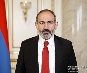 Pashinyan Congratulates Uzbek President on Independence Day