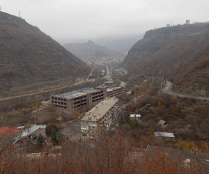 Ալավերդիի դպրոցներից մեկի տնօրենին մեղադրանք է առաջադրվել՝ խարդախության և պաշտոնեական կեղծիք կատարելու համար