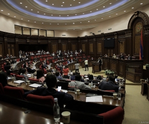 Оппозиционные фракции парламента не примут участия в выборах судей КС