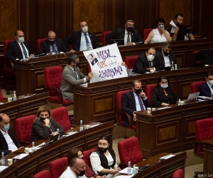 Armenian Parliament Rejects "No Confidence" Measure Against Education Minister