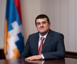 Արայիկ Հարությունյան․ «Սա կենաց մահու կռիվ է, որն ընդունում ենք ազգովի և ազգովի հաղթանակ ենք տանելու»
