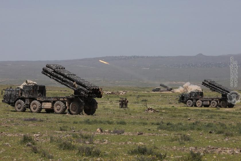 Вооруженные силы РА вынуждены применить виды вооружения большого радиуса поражения – Минобороны