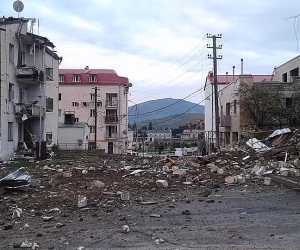 Հրթիռակոծված Ստեփանակերտը (լուսանկարներ)