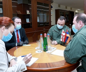 Armenian Defense Minister, Georgian Ambassador Discuss Karabakh Fighting