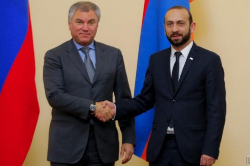 Արարատ Միրզոյանը հեռախոսազրույց է ունեցել Վյաչեսլավ Վոլոդինի հետ
