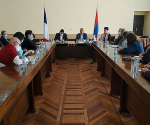 Artsakh Foreign Minister Welcomes French MPs to Stepanakert