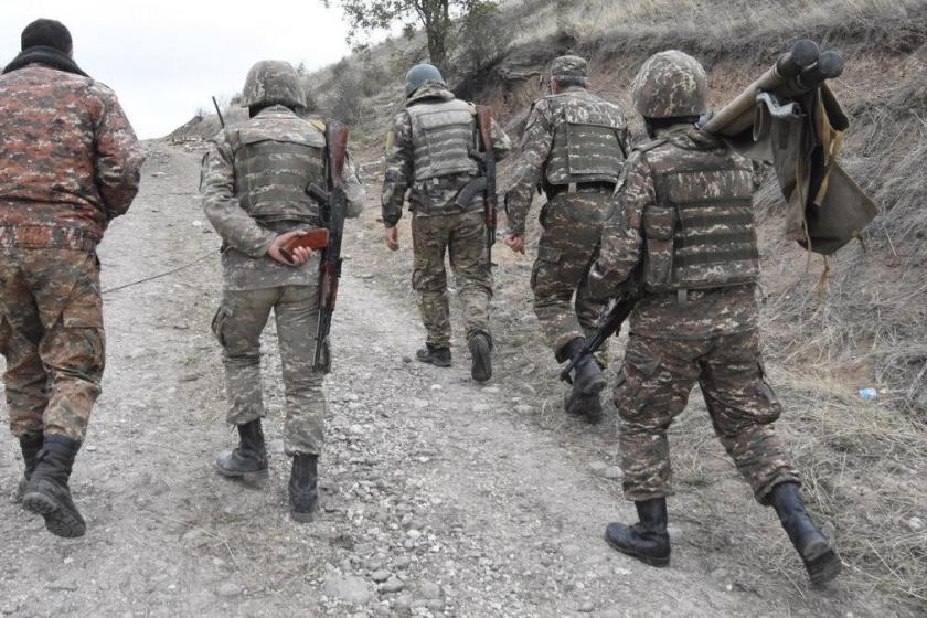 «Արիության համար» մեդալներ՝ առաջնագծում կռվողներին