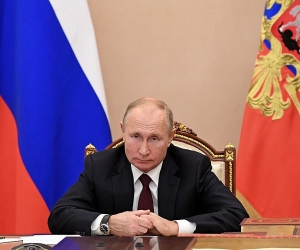 Putin Says Russia is Working to End Conflict in South Caucasus