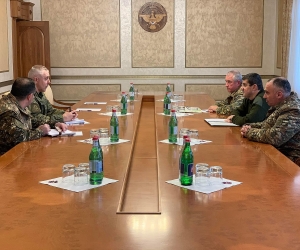 Artsakh President, Russian Peacekeeper Commander Meet in Stepanakert
