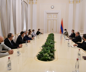 Արմեն Սարգսյանն ընդունել է ԱԺ «Իմ քայլը» խմբակցության մի խումբ պատգամավորների
