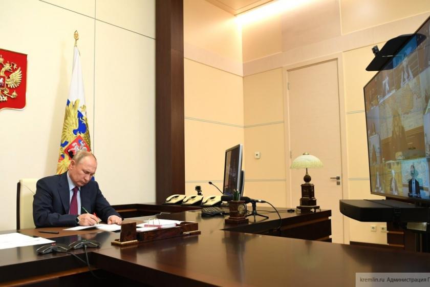 Վլադիմիր Պուտինը ՌԴ Անվտանգության խորհրդի անդամների հետ քննարկել է խաղաղապահների գործունեությունն Արցախում