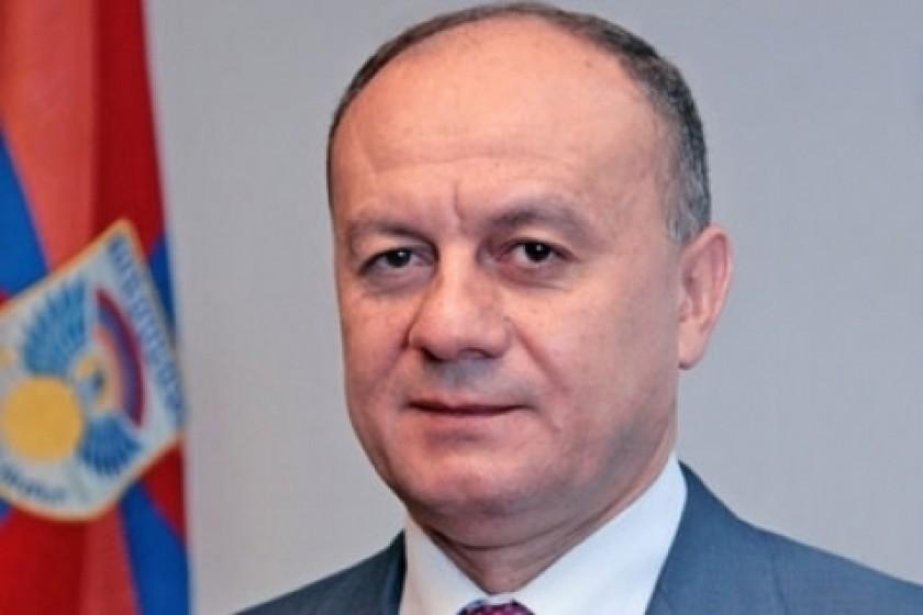 Former Armenian Defense Minister Calls for Pashinyan's Resignation