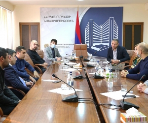 Վահան Քերոբյանը հանդիպել է ջերմատնային տնտեսությունների ներկայացուցիչներին