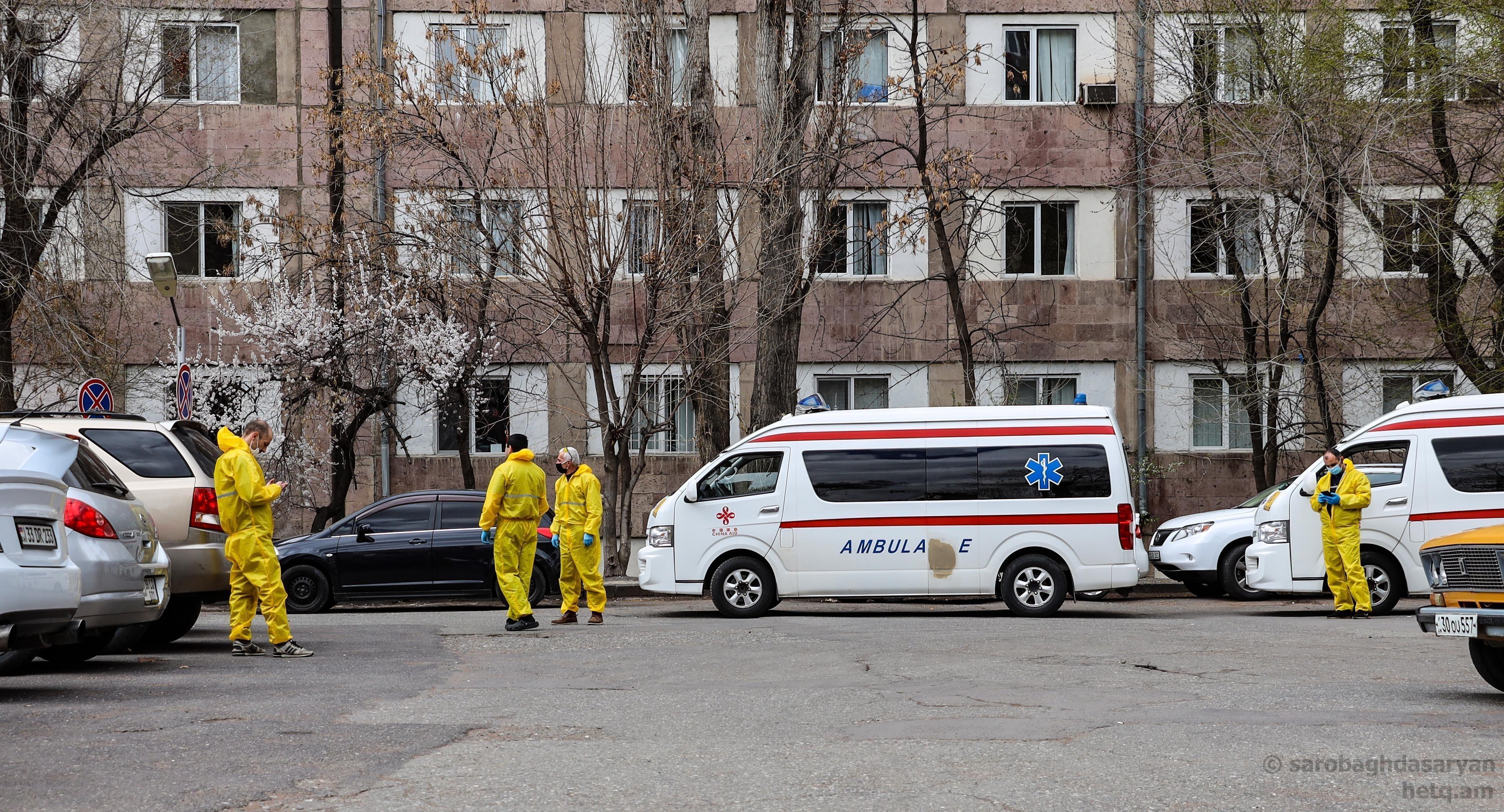 Выявлено 438 новых вирусоносителей. Умерли 26 человек